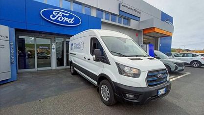 Käytetty Ford E-Transit Trend 135 kW (184 HP) 2023 Valkoinen Van