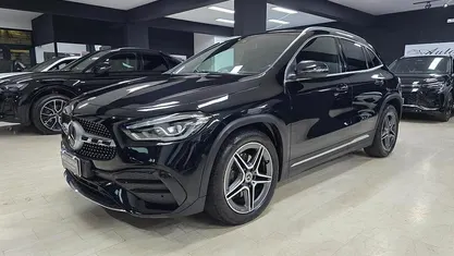 Usata Mercedes GLA200 Premium 149 CV (109 kW) 2021 Nero SUV