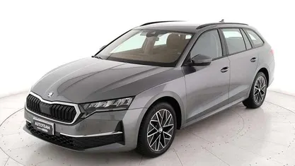 Grigio Usata 2024 Skoda Octavia Executive Station wagon | 26.000 € (Buon prezzo)