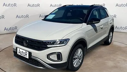 Begagnad VW T-Roc Life 110 HK (80 kW) 2023 Beige SUV