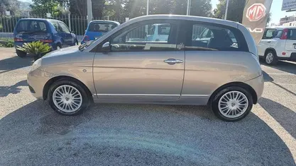 Usata Lancia Ypsilon 75 CV (55 kW) 2007 Beige Utilitaria