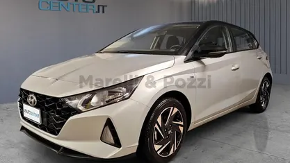 Argento Usata 2021 Hyundai i20 Due volumi | 13.500 € (Ottimo prezzo)