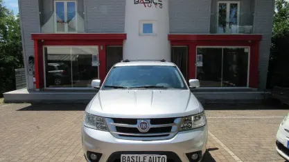 Usata Fiat Freemont 170 CV (125 kW) 2012 Grigio chiaro SUV