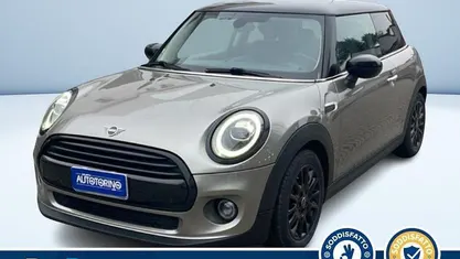 Oro metallizzato Usata 2020 Mini Cooper Due volumi | 15.900 € (Buon prezzo)