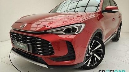Usado MG ZS Luxury 197 CV (144 kW) 2025 Rojo SUV