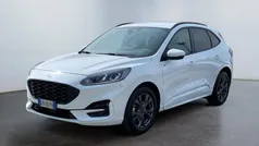 Frozen white Usata 2023 Ford Kuga ST-Line X SUV | 23.400 € (Ottimo prezzo)