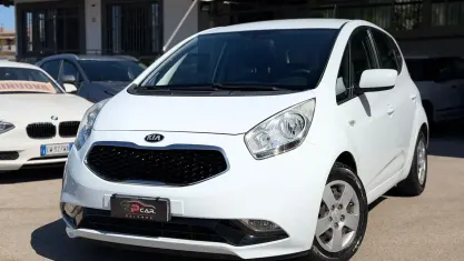 Usata Kia Venga Active 90 CV (66 kW) 2015 Bianco Utilitaria