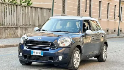Usata Mini Cooper SD Business 143 CV (105 kW) 2016 Bluazzurro Utilitaria