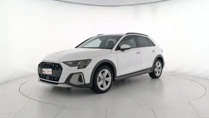 Usata Audi A3 Business 150 CV (110 kW) 2025 Bianco arkona Berlina