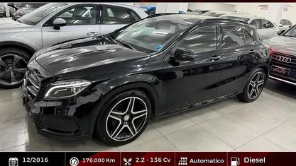 Begagnad Mercedes GLA200 Premium 136 HK (100 kW) 2016 Svart SUV