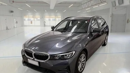 Usata BMW 318 Advantage 150 CV (110 kW) 2020 Grigio Station wagon