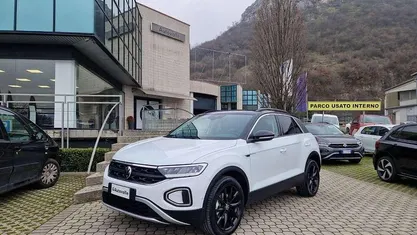 Usata VW T-Roc Edition 110 CV (80 kW) 2024 Bianco SUV