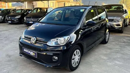 Usata VW up! Move 60 CV (44 kW) 2016 Nero Utilitaria