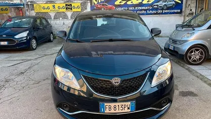 Blu Usata 2015 Lancia Ypsilon Silver Due volumi | 7300 € (Buon prezzo)