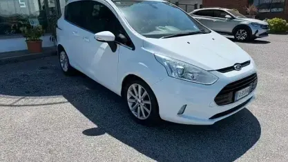 Usata Ford B-MAX Business Edition 95 CV (69 kW) 2015 Bianco Monovolume