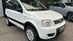 Usata 2006 Fiat Panda 4x4 Climbing Due volumi | 6900 € (Buon prezzo)
