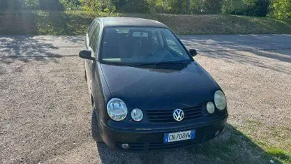 Usata VW Polo Comfortline 75 CV (55 kW) 2004 Nero Utilitaria