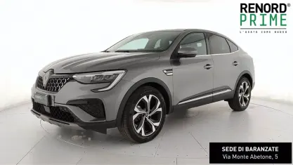 Käytetty Renault Arkana Techno 143 HP (105 kW) 2024 Harmaa Katumaasturi