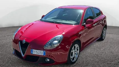 Usata Alfa Romeo Giulietta 120 CV (88 kW) 2018 Rosso Utilitaria