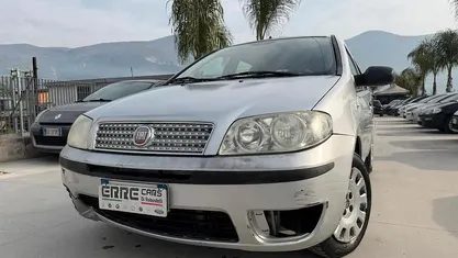 Usata Fiat Punto 69 CV (50 kW) 2010 Utilitaria