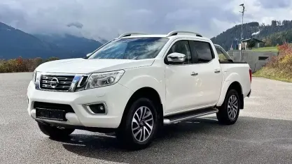 Usata Nissan Navara N-Connecta 190 CV (139 kW) 2016 Bianco Pick-up