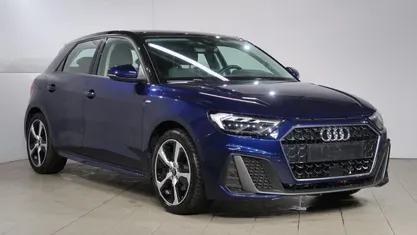 Blu Usata 2024 Audi A1 Ambiente Due volumi | 24.890 € (Buon prezzo)
