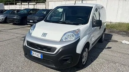 Bianco Usata 2023 Fiat Fiorino Monovolume | 10.690 € (Buon prezzo)
