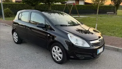 Usata Opel Corsa Enjoy 75 CV (55 kW) 2009 Nero Utilitaria