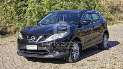 Nero Usata 2016 Nissan Qashqai N-Vision SUV | 11.400 € (Buon prezzo)