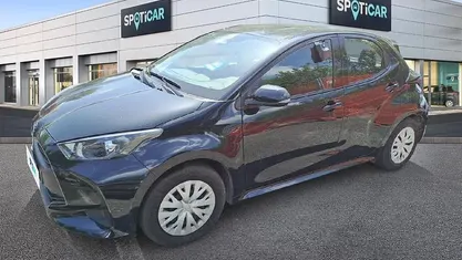 Usata Toyota Yaris Hybrid Active 116 CV (85 kW) 2025 Grigio Utilitaria