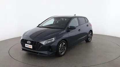 Usata 2023 Hyundai i20 Tre volumi | 15.599 € (Buon prezzo)