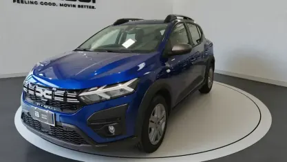 Usata Dacia Sandero Comfort 101 CV (74 kW) 2023 Blu iron Berlina