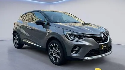 Usata Renault Captur Techno 143 CV (105 kW) 2023 Grigio SUV
