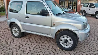 Usata 2005 Suzuki Jimny SUV | 8900 € (Buon prezzo)