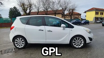 Bianco Usata 2012 Opel Meriva Monovolume | 4850 € (Buon prezzo)