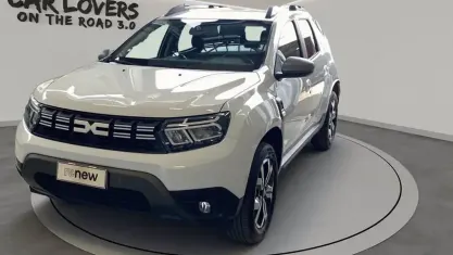 Usata Dacia Duster Journey 101 CV (74 kW) 2023 Bianco SUV