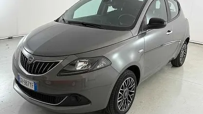 Grigio pietra Usata 2024 Lancia Ypsilon S Utilitaria | 13.500 € (Buon prezzo)