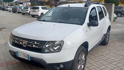 Usata Dacia Duster 109 CV (80 kW) 2015 Bianco SUV