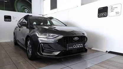 Usata Ford Focus ST-Line 116 CV (85 kW) 2025 Grigio Station wagon