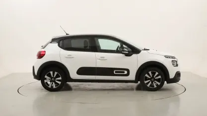 Usata Citroën C3 Shine 83 CV (61 kW) 2023 Biancobianco Utilitaria