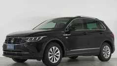 Usata 2023 VW Tiguan Life SUV | 31.800 € (Buon prezzo)