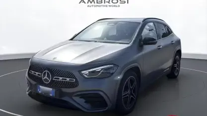 Usata Mercedes GLA180 AMG line 116 CV (85 kW) 2023 Grigio SUV