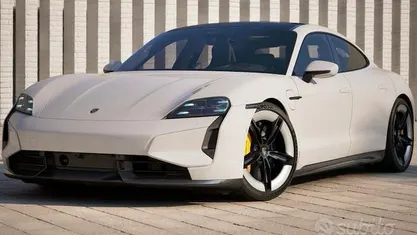Usata Porsche Taycan Turbo S 698 kW (950 CV) 2024 Berlina