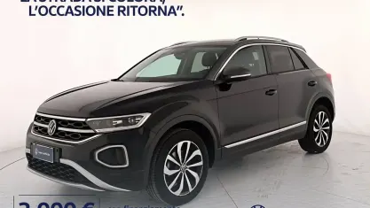 Usata VW T-Roc Style 116 CV (85 kW) 2022 Deep black perlato indium grey metallizz SUV