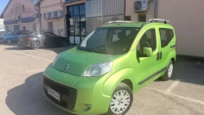 Usata Fiat Qubo Dynamic 77 CV (56 kW) 2012 Verde Monovolume