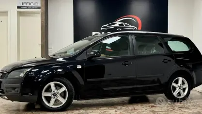 Usata Ford Focus S 90 CV (66 kW) 2006 Nero Station wagon