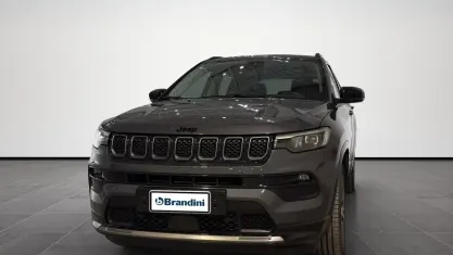 Usata Jeep Compass Summit 131 CV (96 kW) 2025 Graphite grey SUV