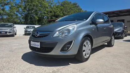 Usata Opel Corsa 85 CV (62 kW) 2011 Grigio Utilitaria
