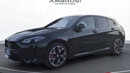 Nieuw BMW 118 M Sport 150 PK (110 kW) 2025 Zwart Hatchback