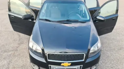 Usata Chevrolet Aveo LT 84 CV (61 kW) 2011 Nero Berlina